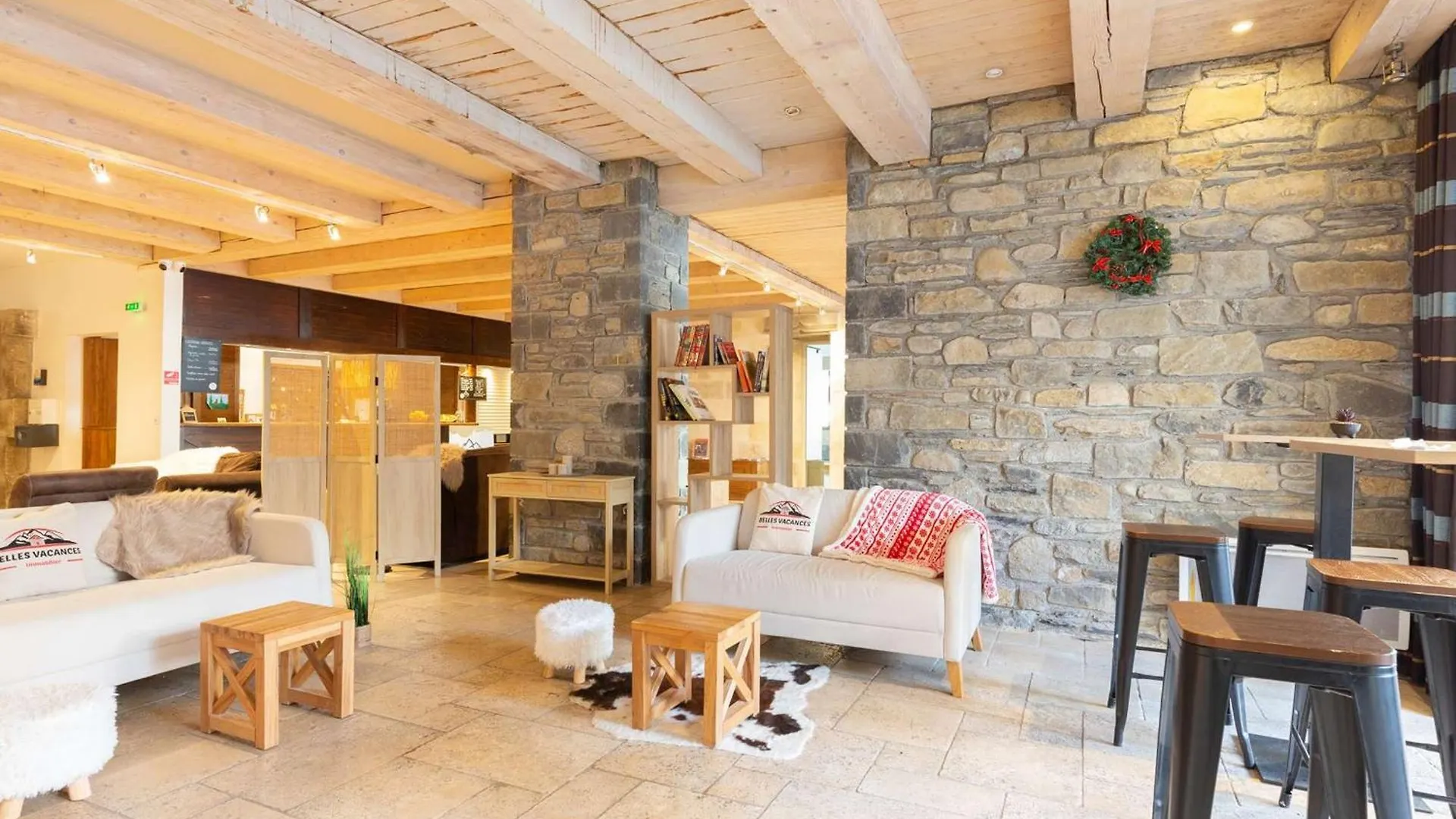 Appartement 6 Pers. Au Centre-Ville Avec Piscine, Sauna, Parking, Et Balcon - Fr-1-296-416 elérhetőségei